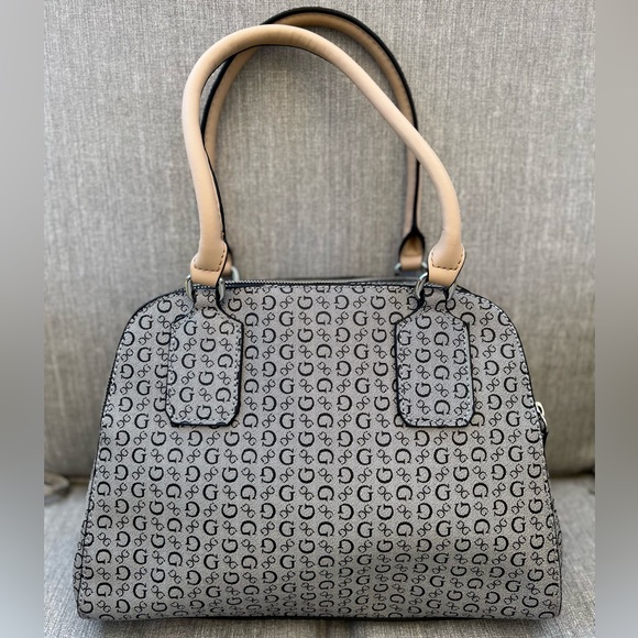 Guess Purse - Picture 3 of 3